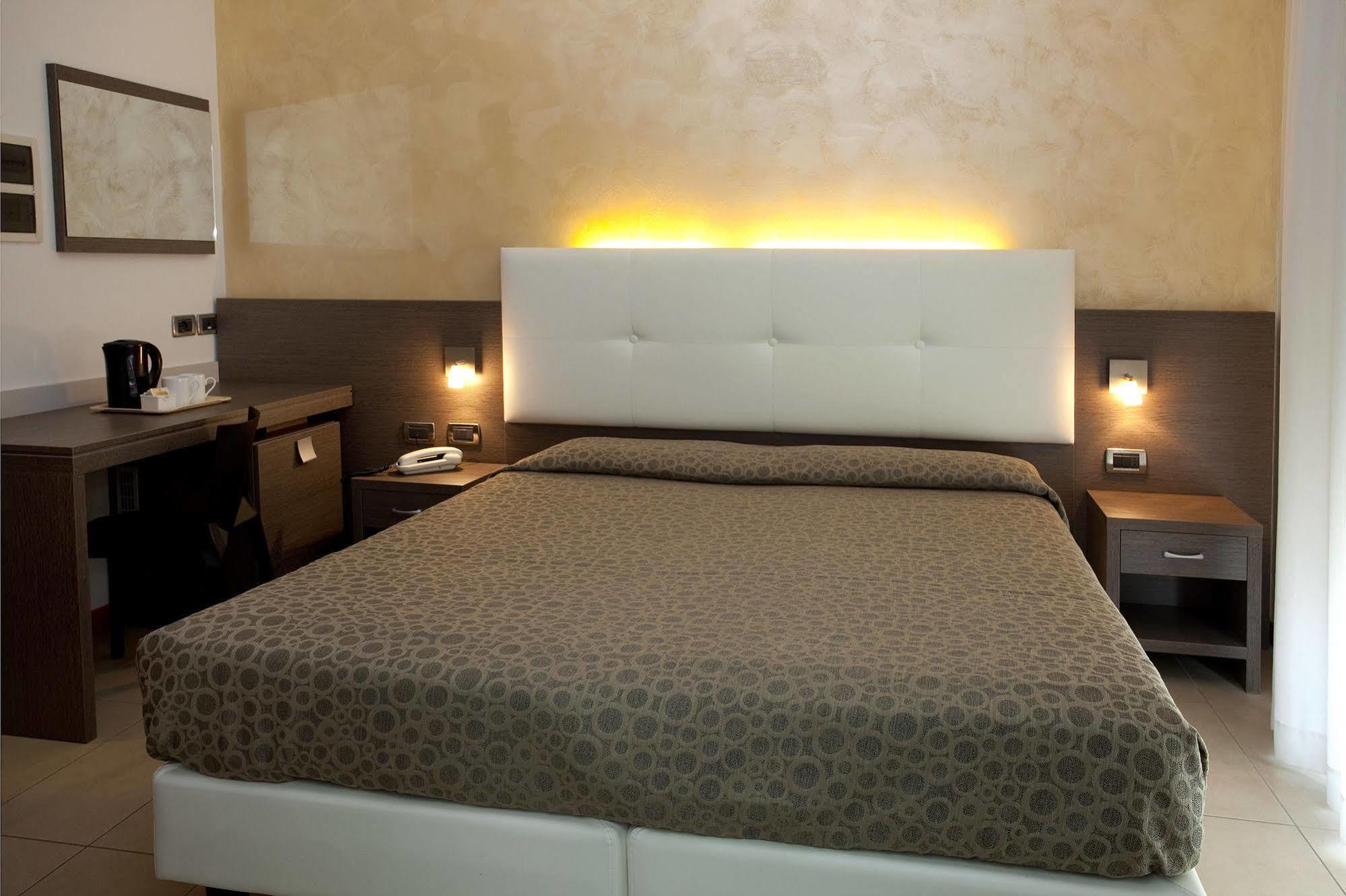 Tropical 3*